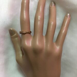 Elegant Gold Wave Ring